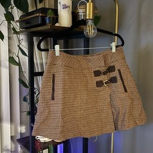 brown pleated mini skirt